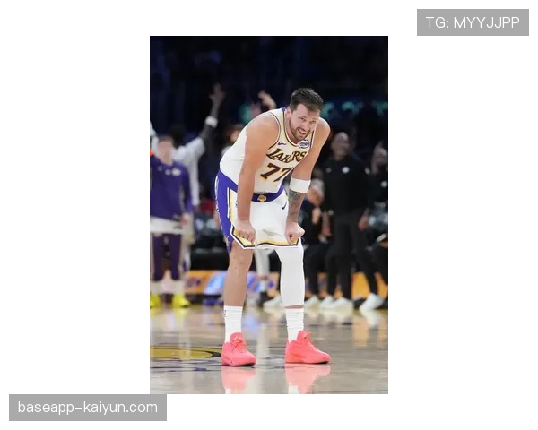 东契奇左腿筋二级拉伤赛季报销,湖人季后赛前景蒙阴影